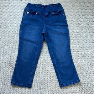 Belle by Kim Gravel Capri stretch jeans